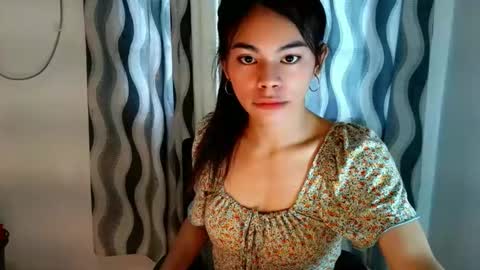 Snapshot of hot_yanna143 chatting on 17, 4, 2026 Yanna online show from 17, 4, 2026
