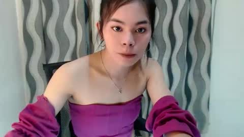 Snapshot of hot_yanna143 chatting on 27, 5, 2026 Yanna online show from 27, 5, 2026