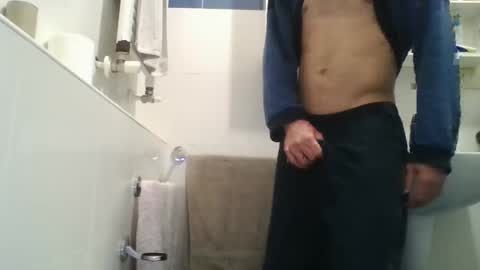 hotandwild2003 online show from 7, 4, 2026