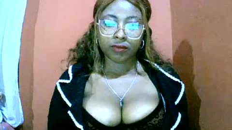 Snapshot of hotarian1 chatting on 13, 6, 2026 hotarian1 online show from 13, 6, 2026