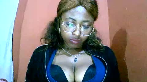 Snapshot of hotarian1 chatting on 15, 6, 2026 hotarian1 online show from 15, 6, 2026