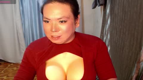 Snapshot of hotasian_mama chatting on 28, 9, 2025 Grace online show from 28, 9, 2025