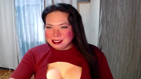 Snapshot of hotasian_mama chatting on 13, 10, 2025 Grace online show from 13, 10, 2025
