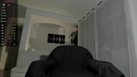 Snapshot of hotay_ chatting on 11, 3, 2025 Andrew xdres08 online show from 11, 3, 2025
