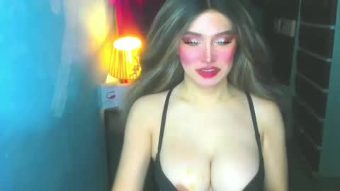 Snapshot of hotbabe_tanya chatting on 24, 5, 2026 T A N Y A online show from 24, 5, 2026