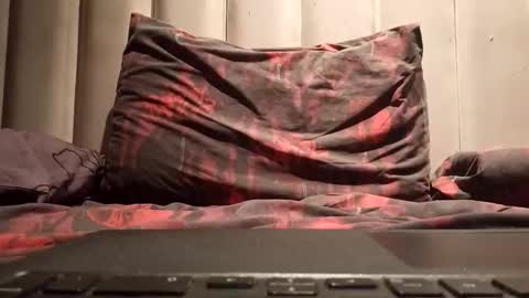 hotbeast00 online show from 14, 12, 2025