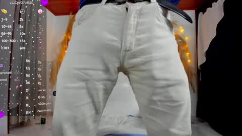 Snapshot of hotblue_98 chatting on 22, 1, 2025 Red online show from 22, 1, 2025