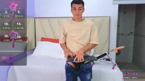 Snapshot of hotboy21_ chatting on 1, 10, 2025 hotboy21_ online show from 1, 10, 2025