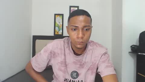 Snapshot of hotboyluxe chatting on 15, 2, 2026 hotboyluxe online show from 15, 2, 2026