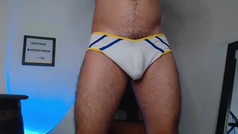 Snapshot of hotboyneon490 chatting on 29, 12, 2024 Alex Neon online show from 29, 12, 2024
