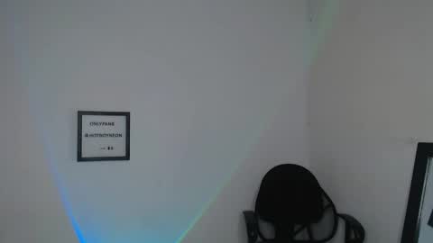 Snapshot of hotboyneon490 chatting on 12, 1, 2025 Alex Neon online show from 12, 1, 2025