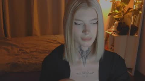 Snapshot of hotchubently chatting on 8, 3, 2025 hotchubently online show from 8, 3, 2025