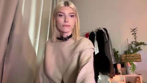 Snapshot of hotchubently chatting on 17, 10, 2025 hotchubently online show from 17, 10, 2025