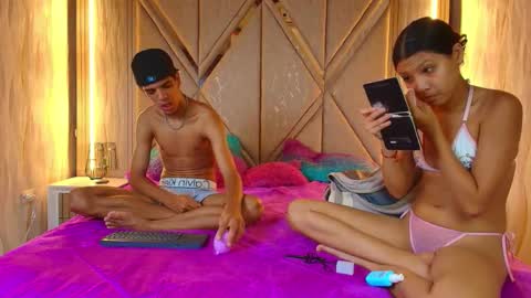 hotcouple_222 online show from 6, 11, 2025