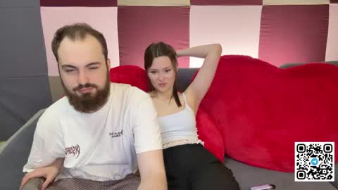Snapshot of hotduoplay chatting on 27, 5, 2026 Max and Alina online show from 27, 5, 2026