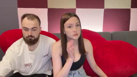 Snapshot of hotduoplay chatting on 11, 6, 2026 Max and Alina online show from 11, 6, 2026