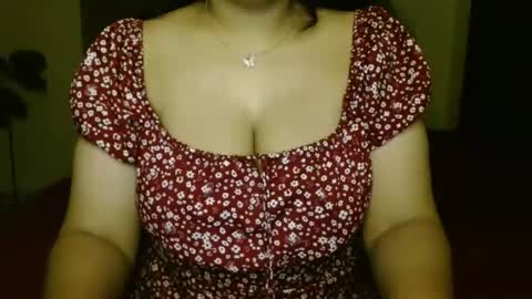 Snapshot of hoteliza6 chatting on 25, 11, 2025 Eliza i dont show face in any show online show from 25, 11, 2025