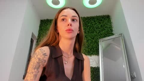 Snapshot of hotfallingdevil chatting on 25, 5, 2026 hotfallingdevil online show from 25, 5, 2026