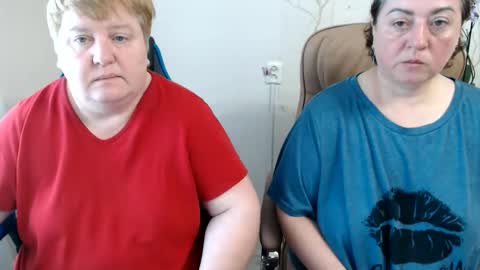 Snapshot of hotfiremommy chatting on 7, 6, 2026 LimonkaFire online show from 7, 6, 2026