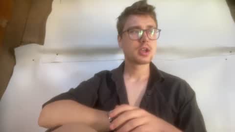 Snapshot of hotgentleman_3003 chatting on 25, 6, 2026 William online show from 25, 6, 2026