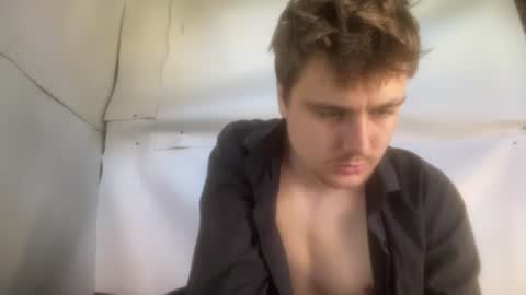 Snapshot of hotgentleman_3003 chatting on 18, 7, 2026 William online show from 18, 7, 2026