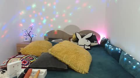 hotgirlkarina online show from 9, 11, 2025