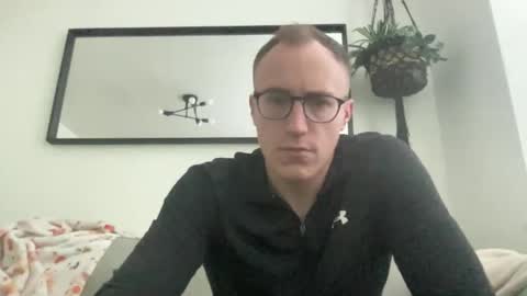 Snapshot of hotholby86 chatting on 9, 11, 2025 hotholby86 online show from 9, 11, 2025