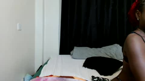 Hotie vives online show from 22, 7, 2026