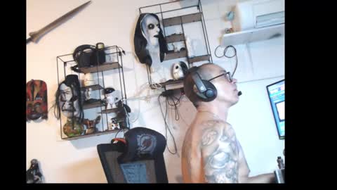 Snapshot of hotkinkytat chatting on 21, 4, 2026 hotkinkytat online show from 21, 4, 2026