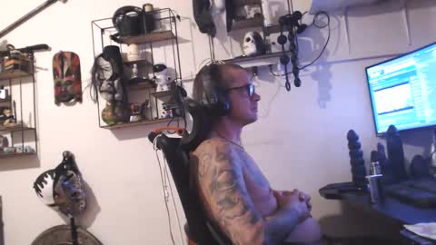 Snapshot of hotkinkytat chatting on 27, 4, 2026 hotkinkytat online show from 27, 4, 2026