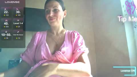 Snapshot of hotkleoo chatting on 1, 10, 2025 MistressM online show from 1, 10, 2025