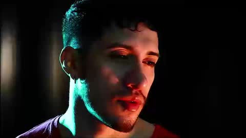 Hotlatinking online show from 19, 9, 2025