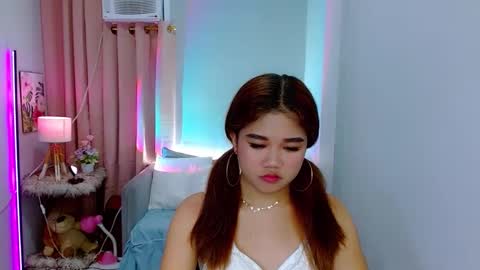 Snapshot of hotlayla_ chatting on 7, 12, 2024 Layla online show from 7, 12, 2024