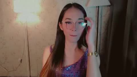 Snapshot of hotlegsxandra chatting on 7, 10, 2025 XANDRA online show from 7, 10, 2025