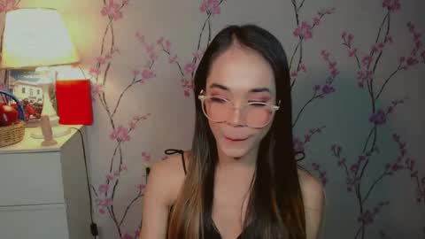 Snapshot of hotlegsxandra chatting on 9, 10, 2025 XANDRA online show from 9, 10, 2025