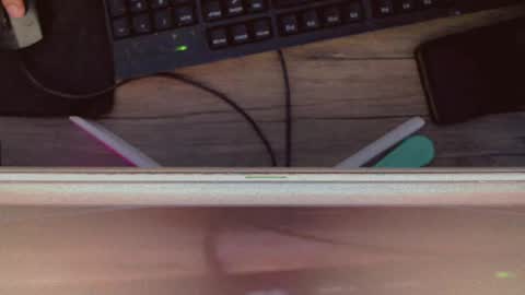 Snapshot of hotlegsxandra chatting on 21, 10, 2025 XANDRA online show from 21, 10, 2025