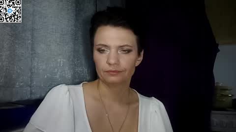 Snapshot of hotmamaqueen234 chatting on 2, 6, 2026 hotmamaqueen234 online show from 2, 6, 2026