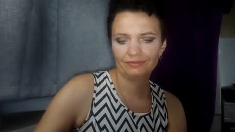 Snapshot of hotmamaqueen234 chatting on 4, 8, 2026 hotmamaqueen234 online show from 4, 8, 2026
