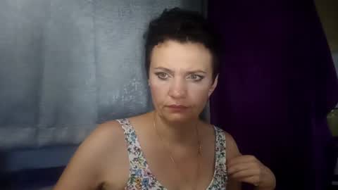 Snapshot of hotmamaqueen234 chatting on 9, 8, 2026 hotmamaqueen234 online show from 9, 8, 2026