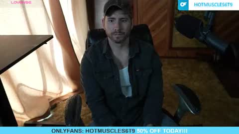 Snapshot of hotmuscles6t9 chatting on 14, 7, 2026 hotmuscles6t9 online show from 14, 7, 2026