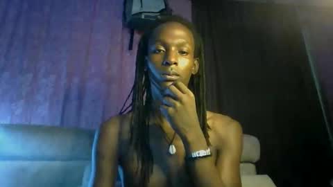 Snapshot of hotshadowx chatting on 20, 5, 2026 hotshadowx online show from 20, 5, 2026