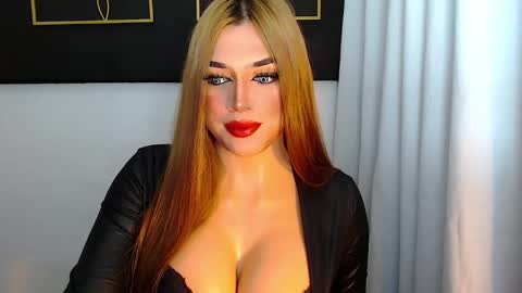 Snapshot of hotstellacumxxx chatting on 4, 12, 2024 STELLA online show from 4, 12, 2024