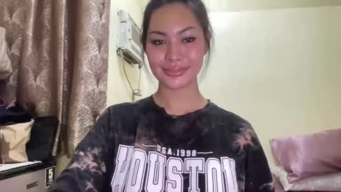 Snapshot of hottest_katarinaxxx chatting on 3, 12, 2025 katarina online show from 3, 12, 2025