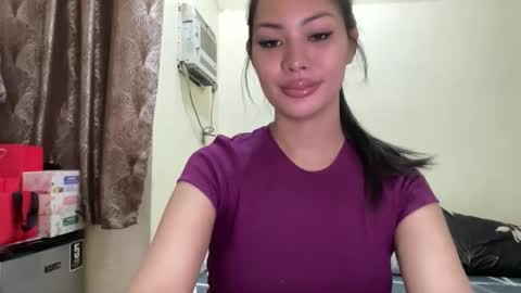 Snapshot of hottest_katarinaxxx chatting on 21, 12, 2025 katarina online show from 21, 12, 2025