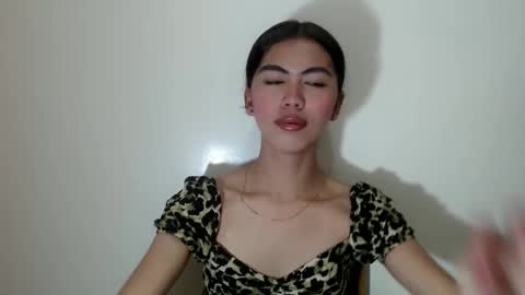 hottestdella69 online show from 17, 10, 2025