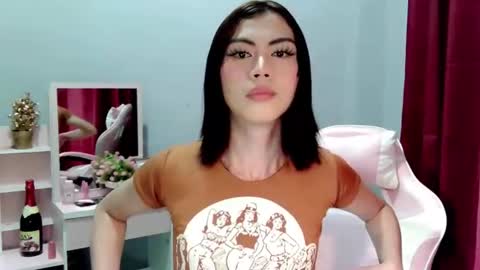 hottestdella69 online show from 10, 1, 2026