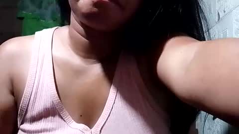 Snapshot of hottie_mama2022 chatting on 29, 5, 2026 Lyn online show from 29, 5, 2026