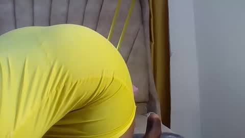 hottie_mammy online show from 30, 4, 2026