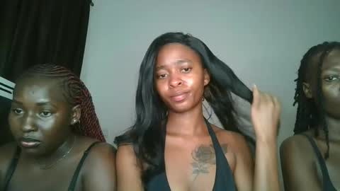 hottie_mistie online show from 16, 4, 2026