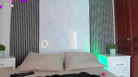 Snapshot of hottie_veronica chatting on 31, 7, 2026 Veronica independent model online show from 31, 7, 2026